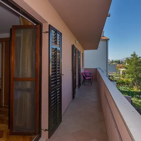 Apartment Ivo